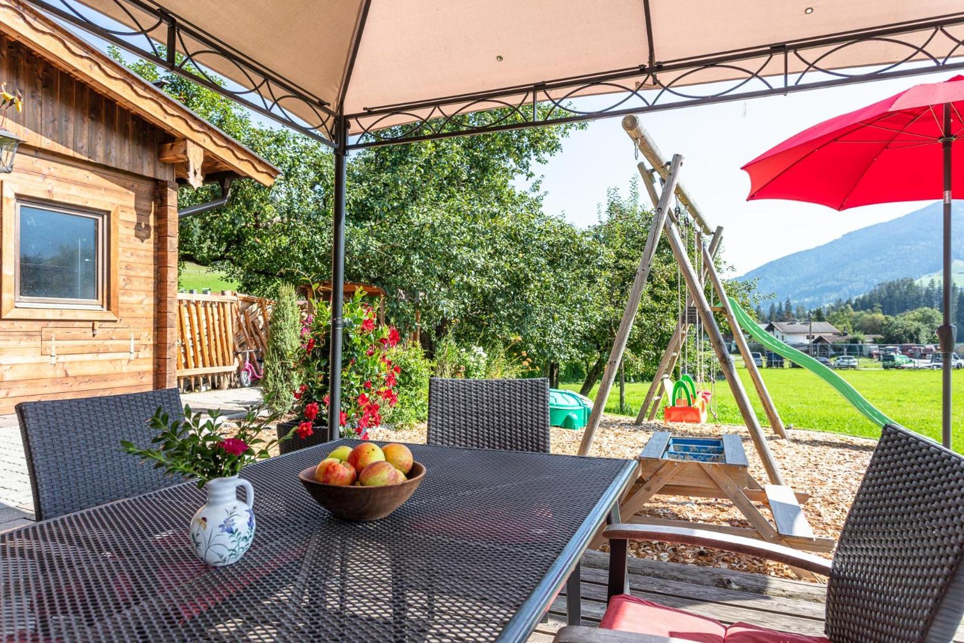 Familienbauernhof - Leogang Apartments Weissbacher Esterno foto