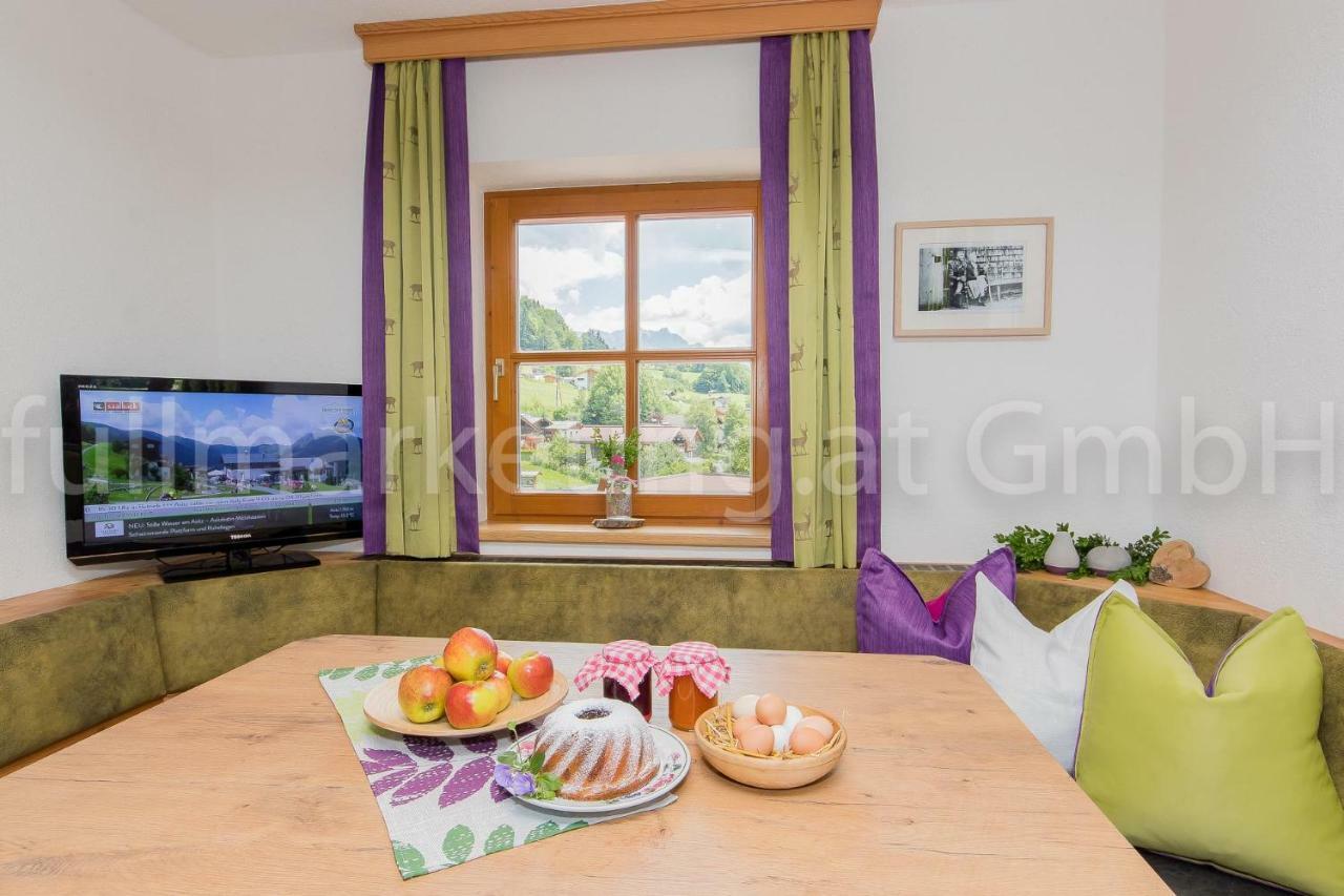 Familienbauernhof - Leogang Apartments Weissbacher Esterno foto